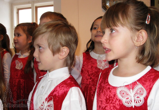 04 deti z Motylku.jpg